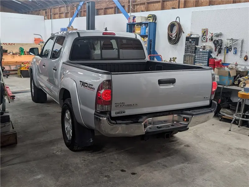 2012 Toyota Tacoma Double Cab TRD Off-Road photo 7
