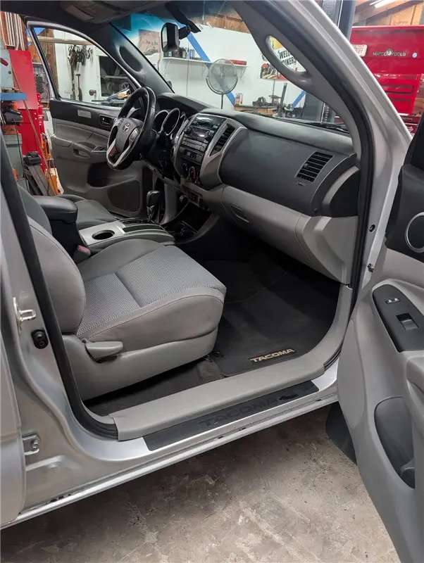 2012 Toyota Tacoma Double Cab TRD Off-Road photo 15