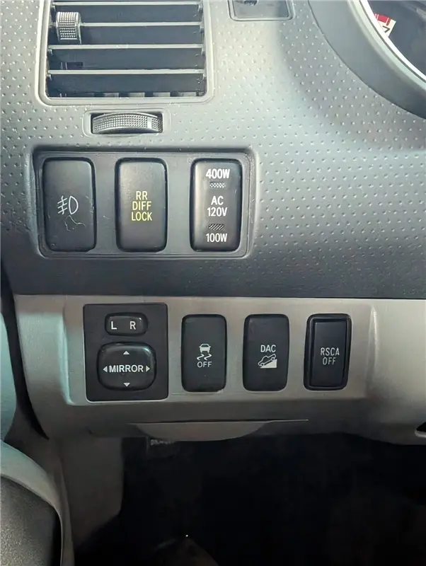 2012 Toyota Tacoma Double Cab TRD Off-Road photo 22